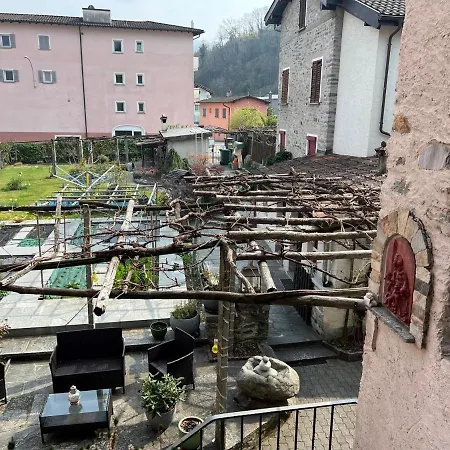 Losone: Casa Lussi Losone